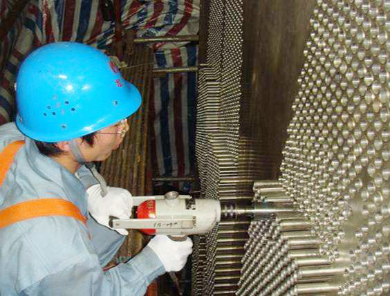 凝汽器換管改造