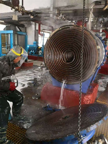螺旋板式換熱器清洗中