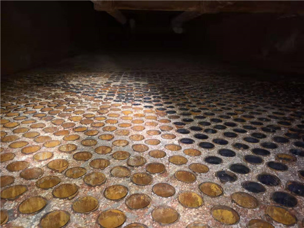 列管空預(yù)器清洗前后照片