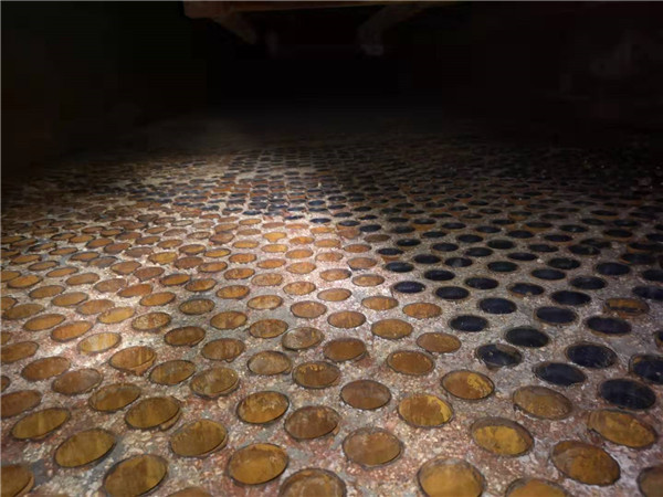 列管空預(yù)器清洗前后照片